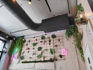 Decor at Creperie de Mari in Oslo