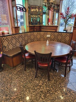 Plenty of seating at Vera's Kitchen in Manassas