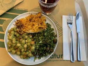 Tortino di tofu, ceci in salsa e orzo con pesto di cavolo nero #Veganuary at Contrà del Sole in Bassano Del Grappa