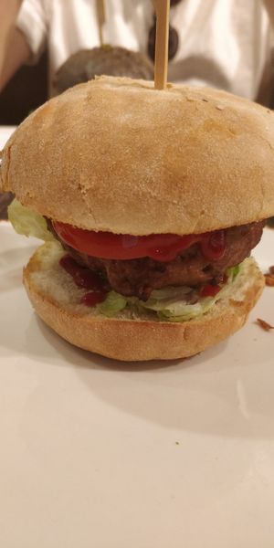 Burger at Ellis Gourmet Burger in Bruges