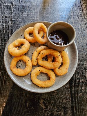 Union rings at Ellis Gourmet Burger in Bruges