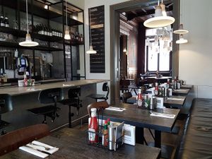 interior at Ellis Gourmet Burger in Bruges