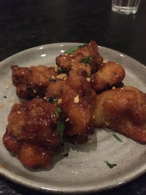 Sticky cauliflower wings  at Ellis Gourmet Burger in Bruges