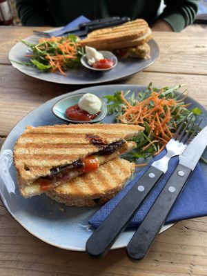 Tempeh Sandwichh  at Quench in The Hague