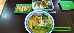 Lunch and dinner served with 💚 at Hanh Phuc - Vegetarian Restaurant in Surry Hills