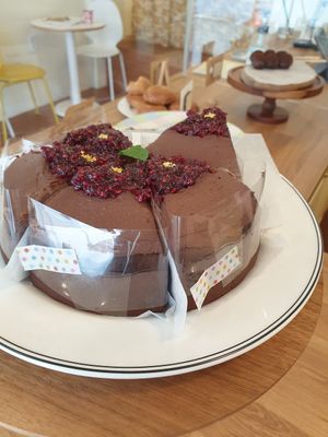 moist cake at Guru Cake in Seoul