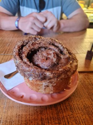 Cinnabon at KAIME in Medellin