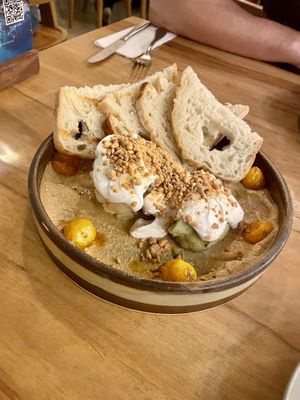 Blumenkohl-Hummus  at KAIME in Medellin