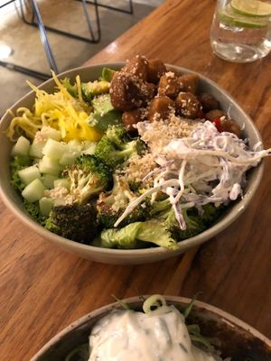 Bowl légumes at KAIME in Medellin