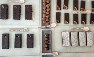 Gluten free Sugar free organic RaW desserts at NektaR in Crete