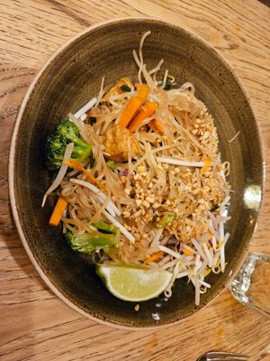 Pad thai (no egg) at Green Elephant Vegetarian Bistro in Portland