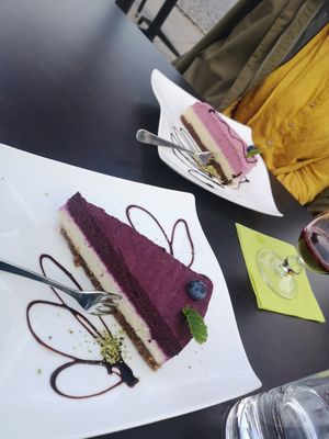 Raw vegan cakes (raspberry and blueberry) at  Bödele Alpenhotel in Schwarzenberg