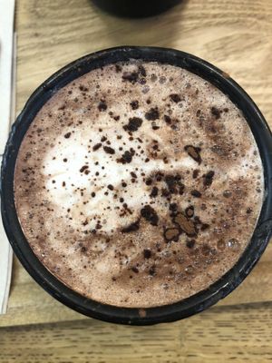 Chocolate latte at Wild & The Moon - Amelot in Paris