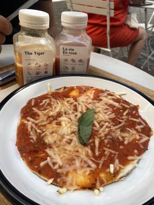 🍕   at Wild & The Moon - Amelot in Paris