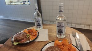 BBQ und Wildburger at Wild & The Moon - Amelot in Paris