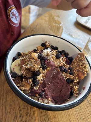 Açai Bowl  at Wild & The Moon - Amelot in Paris