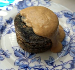 Blueberry scone at Wild & The Moon - Amelot in Paris