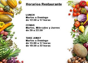 Opening hours in restaurant at Sabores de Sandra in Mallorca