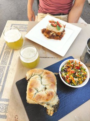 Lasagne und griechische Teigtaschen mit Spinat at Sabores de Sandra in Mallorca