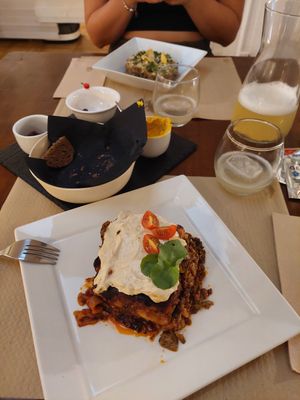 "Legendary vegan Lasagna" and "Mushroom Broccoli Risotto" (in the back) at Sabores de Sandra in Mallorca
