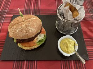 Home Vegan Burger & Fries   at Sabores de Sandra in Mallorca