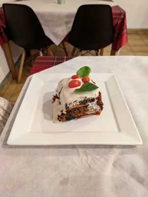 Legendary lasagne 🌟 at Sabores de Sandra in Mallorca