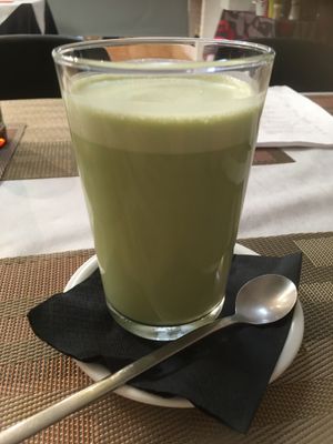 Matcha with homemade almond milk at Sabores de Sandra in Mallorca