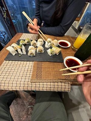 2 Vegan combos at Sushi Roll Double Quotation IKI in Osaka