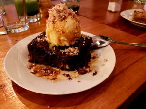 brownie and ice cream. vegan and gluten free at La Temeraria in Montevideo