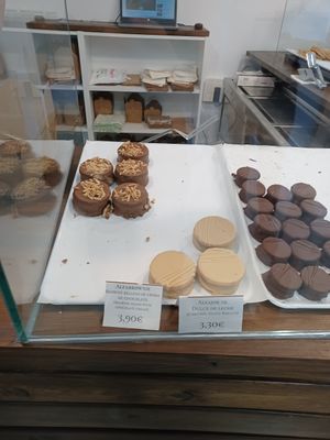 Alfajores at Hanai Vegana in Barcelona