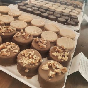 No words can describe these alfajors. So many to choose from.  at Hanai Vegana in Barcelona