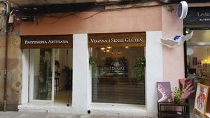 Storefront at Hanai Vegana in Barcelona