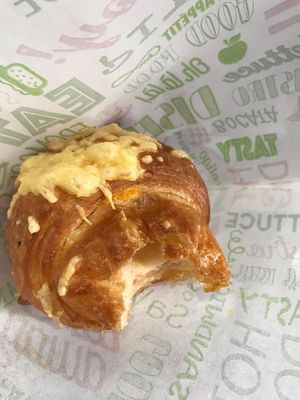 Ham& cheese at Hanai Vegana in Barcelona