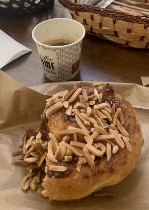 Crunchy, juicy, sweet - only pic before gone😉 at Hanai Vegana in Barcelona