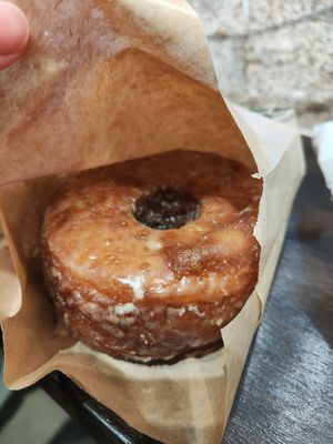 Donut de azúcar at Hanai Vegana in Barcelona