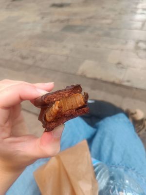 mini alfajore at Hanai Vegana in Barcelona