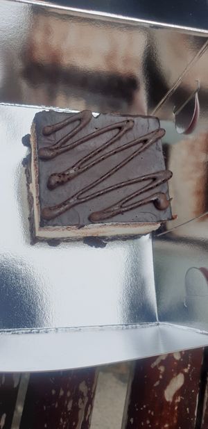 vegan sweet cake at Crumb in Crete