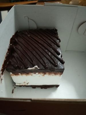 Delicious vegan cake that has similarly with "Kinder Pinguin" and is sugar free at Crumb in Crete