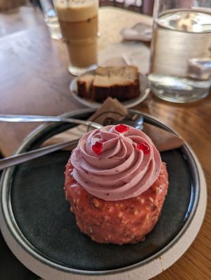 The flower bomb at Crumb in Crete