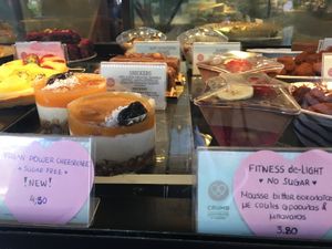 Vegan cheesecake and chocolate mousse at Crumb in Crete