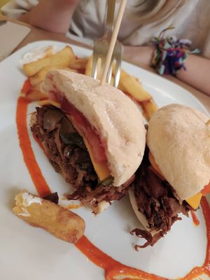 Hamburguesa Jack fruit 10'50€ at TxuKrut Bar in Bilbao