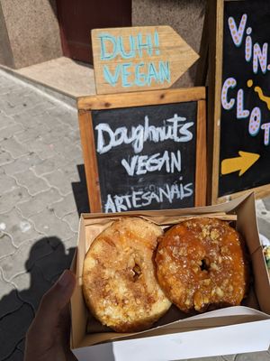 donuts at DUH Vegan in Porto