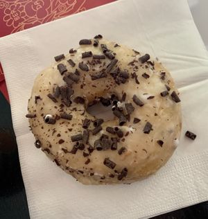 Lemon doughnut with chocolate flakes at DUH Vegan in Porto