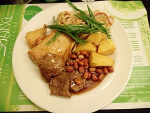 items from vegan buffet at Shi-Shang in Madrid