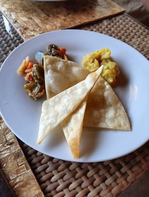 Cickpea kofka at Nautilus Resort in Rarotonga