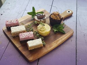 sugar free vegan deserts at Jarra Infusion in Pinjarra