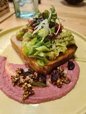 Avocado bread at EatMyTrip  in Barcelona