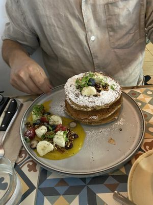 Vegan banana pancakes 🥞  at EatMyTrip  in Barcelona