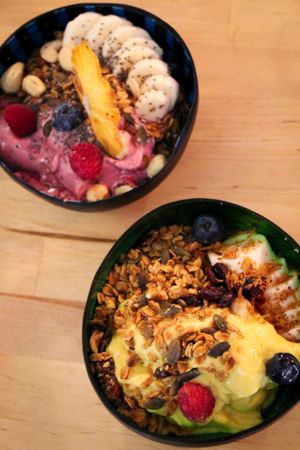 Indian lassy and dragon fruit smoothie bowls at EatMyTrip  in Barcelona