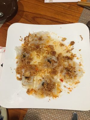 White rose (very thin dumplings filled with mushroom) at Minh Hien 3 in Hoi An